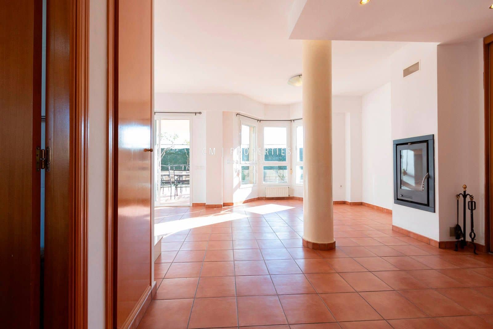 4 bedroom Villa for rent in Betera with pool garage - € 2,500 (Ref: 8868504)