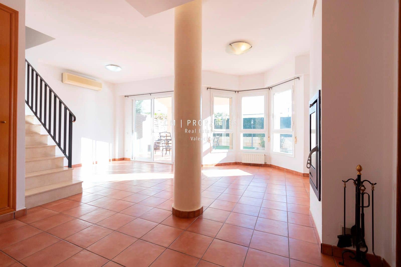 4 bedroom Villa for rent in Betera with pool garage - € 2,500 (Ref: 8868504)