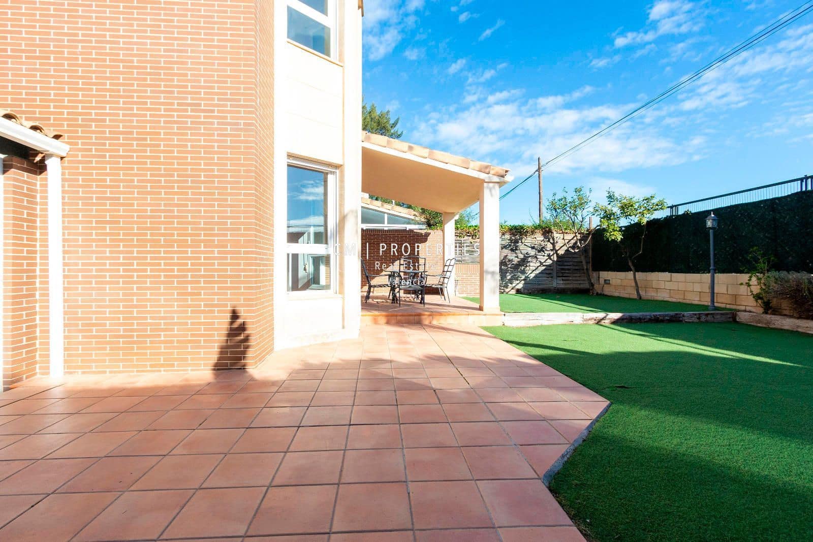 4 bedroom Villa for rent in Betera with pool garage - € 2,500 (Ref: 8868504)