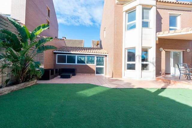 4 sypialnia Willa do wynajęcia w Bétera z basenem garażem - 2 500 € (Ref: 8868504)