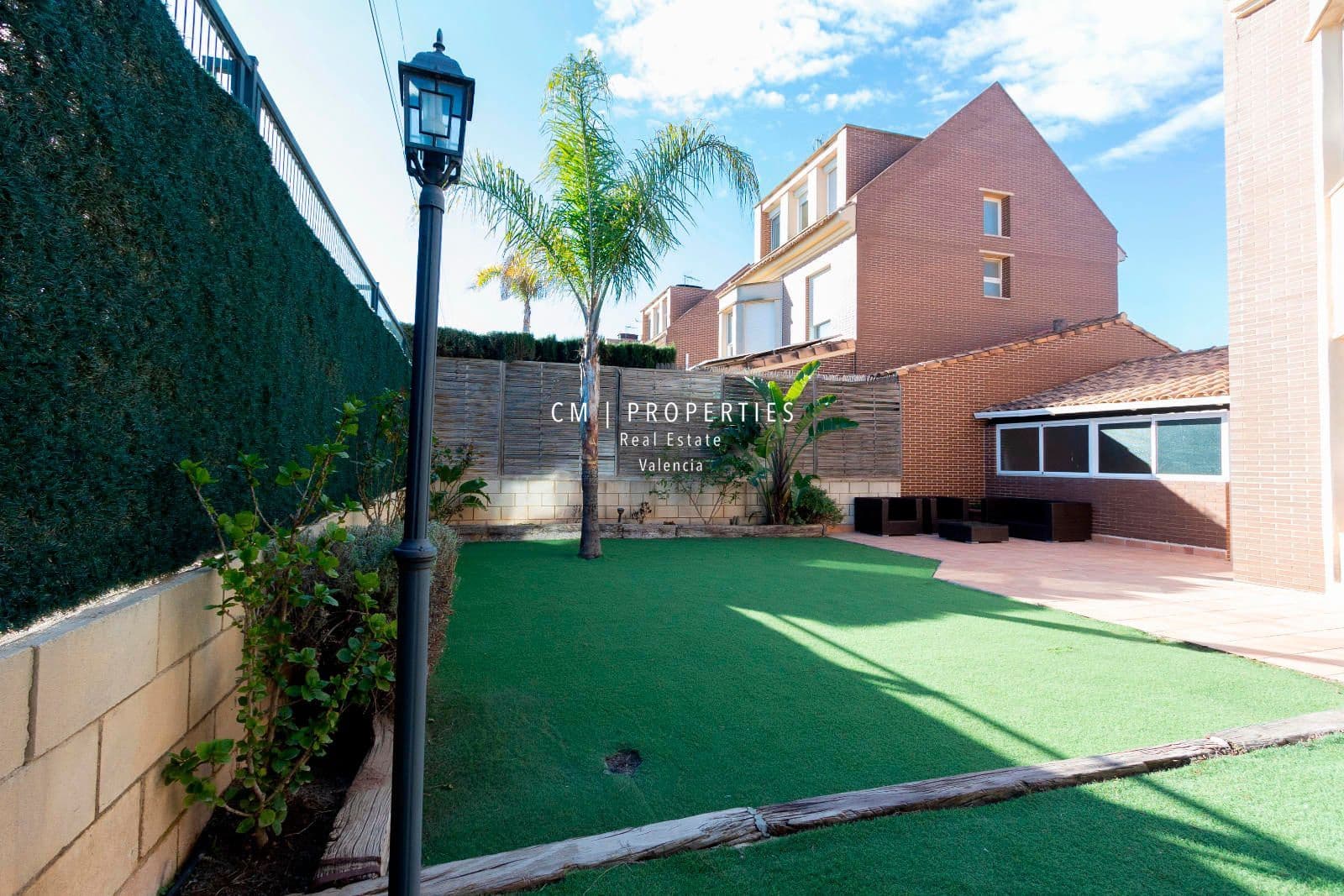 4 bedroom Villa for rent in Betera with pool garage - € 2,500 (Ref: 8868504)