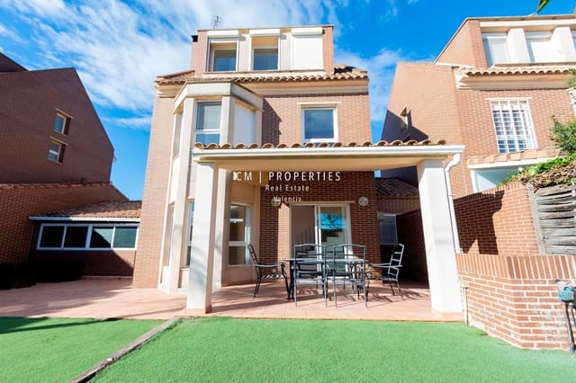 4 sypialnia Willa do wynajęcia w Bétera z basenem garażem - 2 500 € (Ref: 8868504)