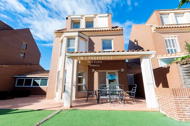 4 sypialnia Willa do wynajęcia w Bétera z basenem garażem - 2 500 € (Ref: 8868504)