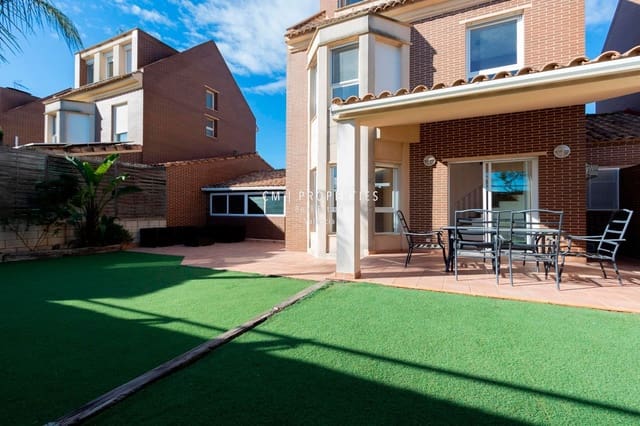 4 sypialnia Willa do wynajęcia w Bétera z basenem garażem - 2 500 € (Ref: 8868504)