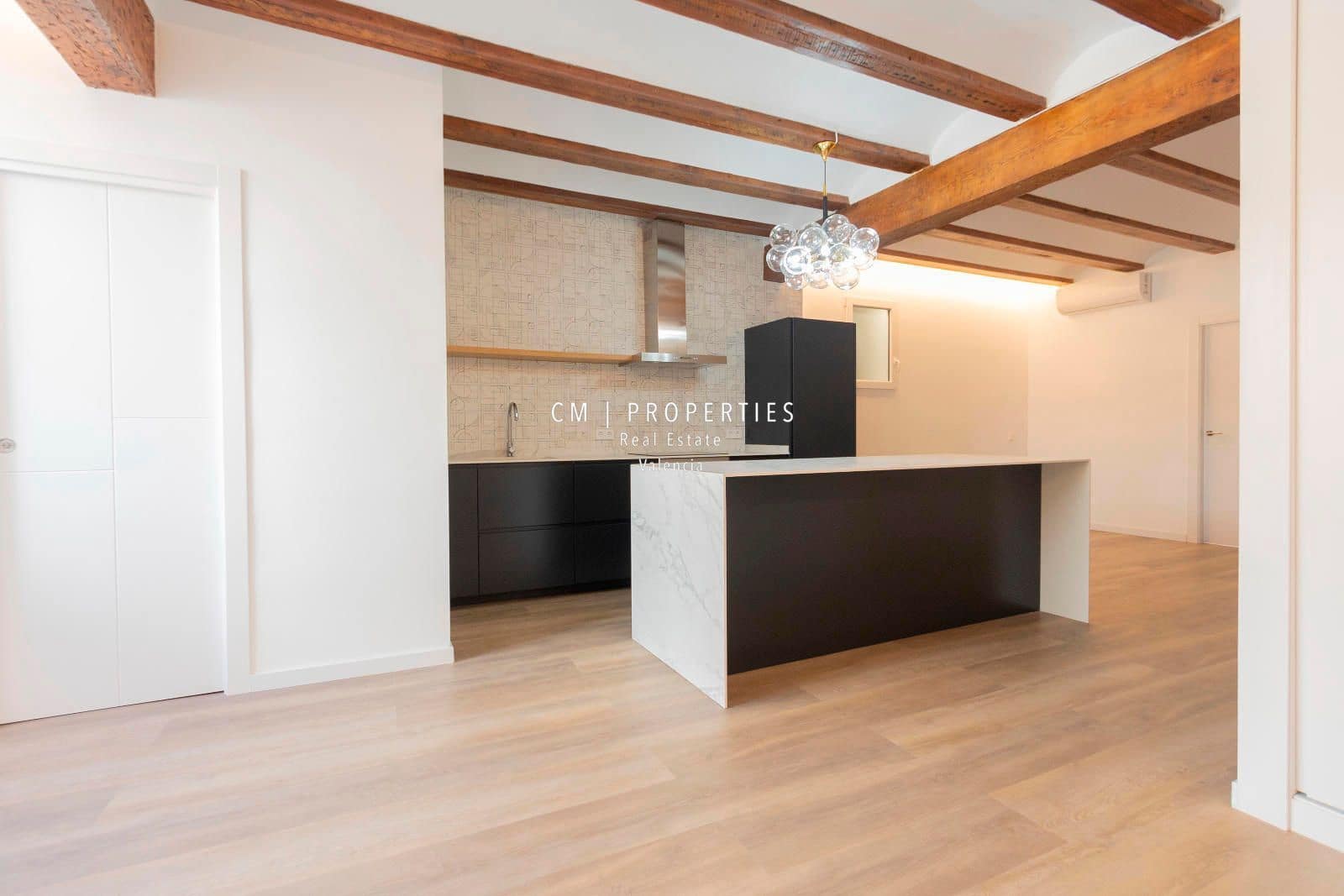Appartement de 2 chambres à louer à Valence ville - 1 700 € (Ref: 8895503)