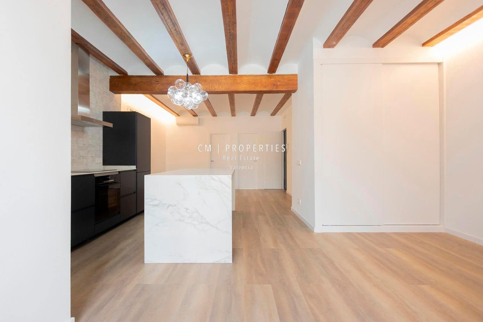 Appartement de 2 chambres à louer à Valence ville - 1 700 € (Ref: 8895503)