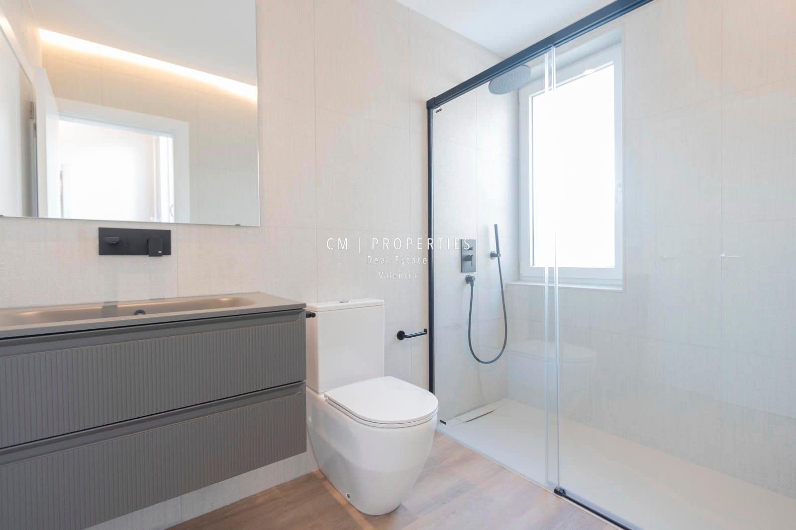 Appartement de 2 chambres à louer à Valence ville - 1 700 € (Ref: 8895503)