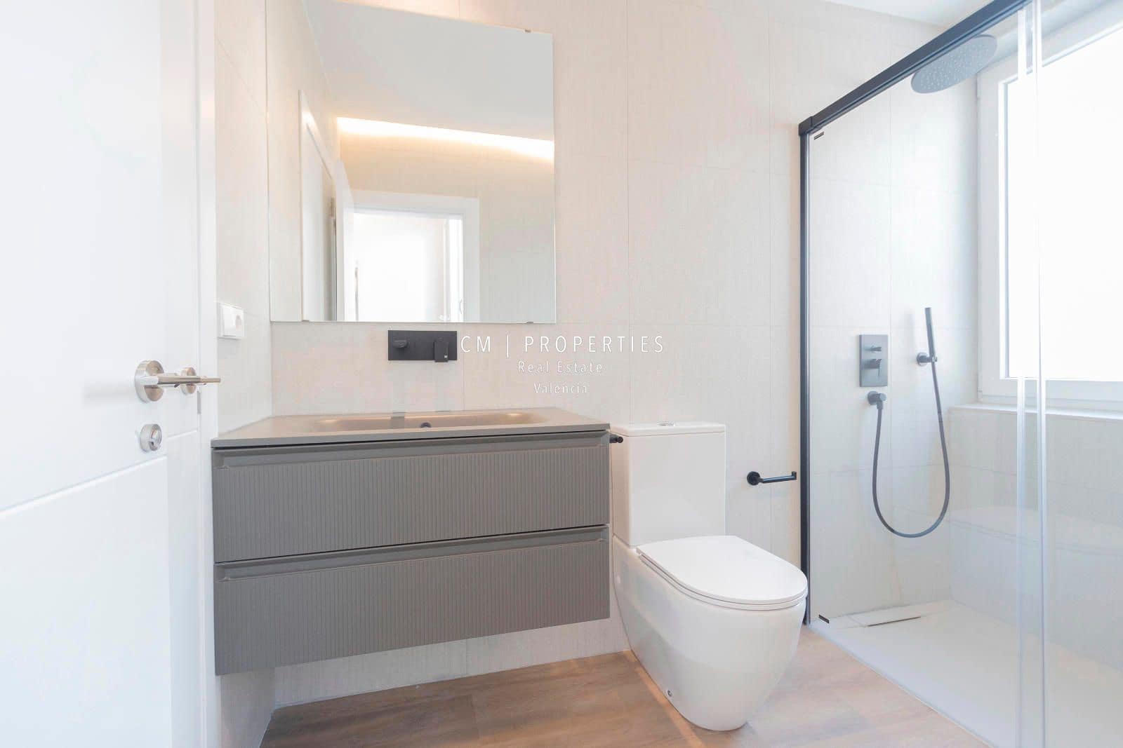 Appartement de 2 chambres à louer à Valence ville - 1 700 € (Ref: 8895503)