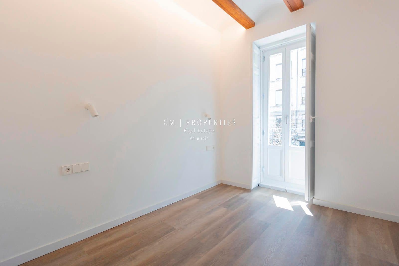 Appartement de 2 chambres à louer à Valence ville - 1 700 € (Ref: 8895503)