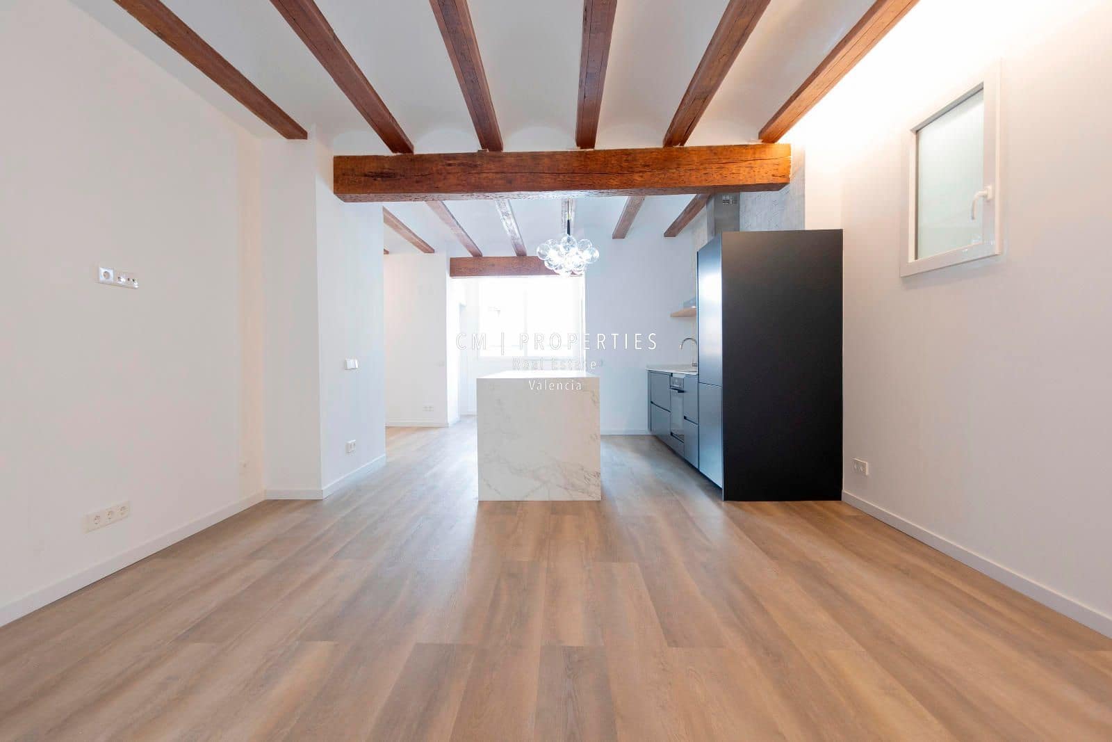 Appartement de 2 chambres à louer à Valence ville - 1 700 € (Ref: 8895503)