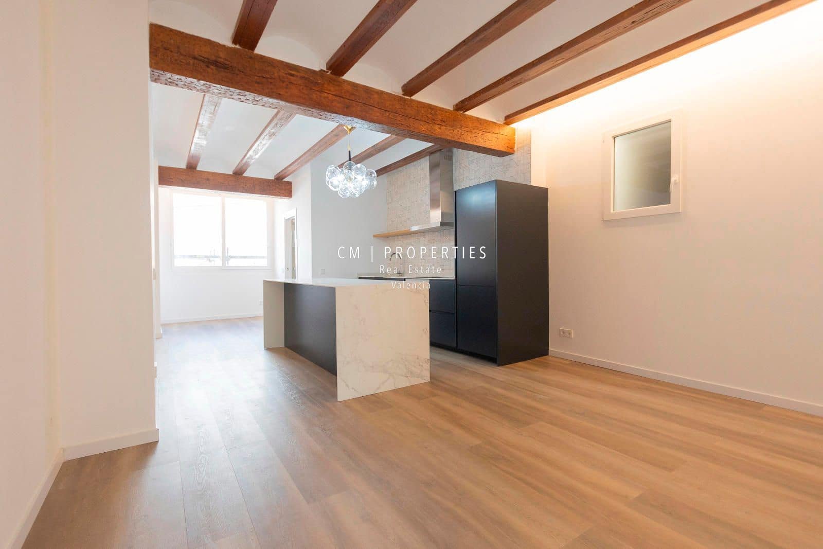 Appartement de 2 chambres à louer à Valence ville - 1 700 € (Ref: 8895503)