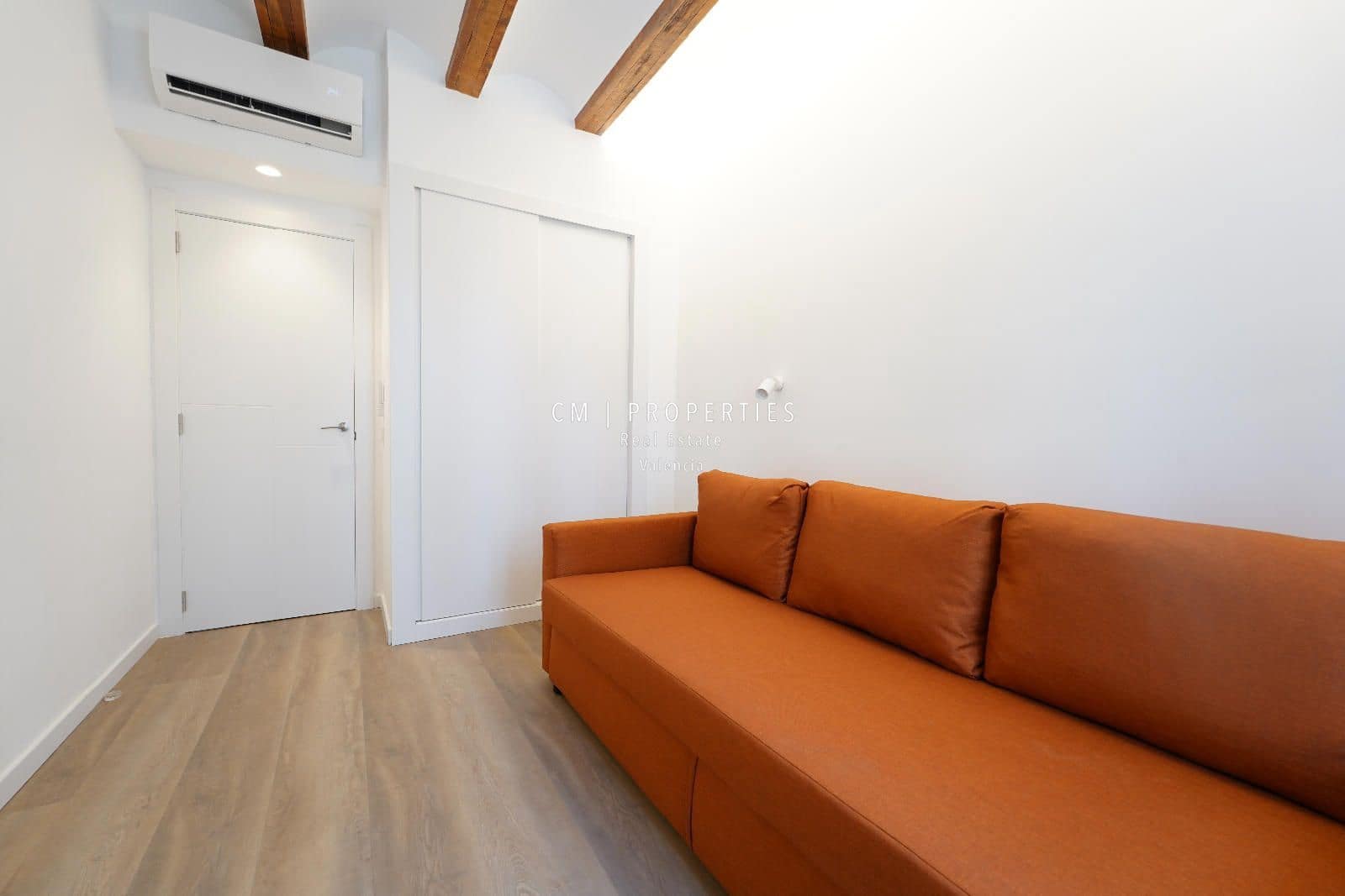 Appartement de 2 chambres à louer à Valence ville - 1 700 € (Ref: 8895503)