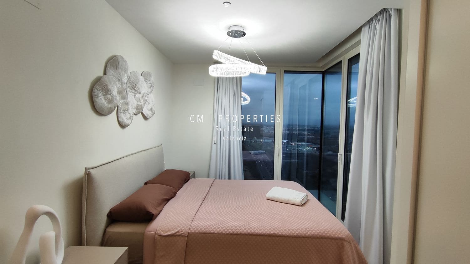 3 soverom Leilighet til salgs i Valencia by med svømmebasseng garasje - € 995 000 (Ref: 8895715)