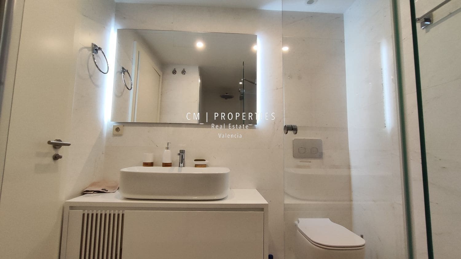 3 soverom Leilighet til salgs i Valencia by med svømmebasseng garasje - € 995 000 (Ref: 8895715)