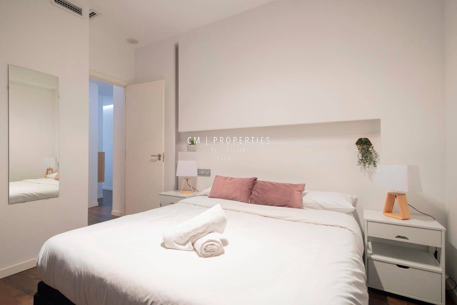 2 sypialnia Mieszkanie do wynajęcia w Miasto Walencja - 2 100 € (Ref: 8906546)