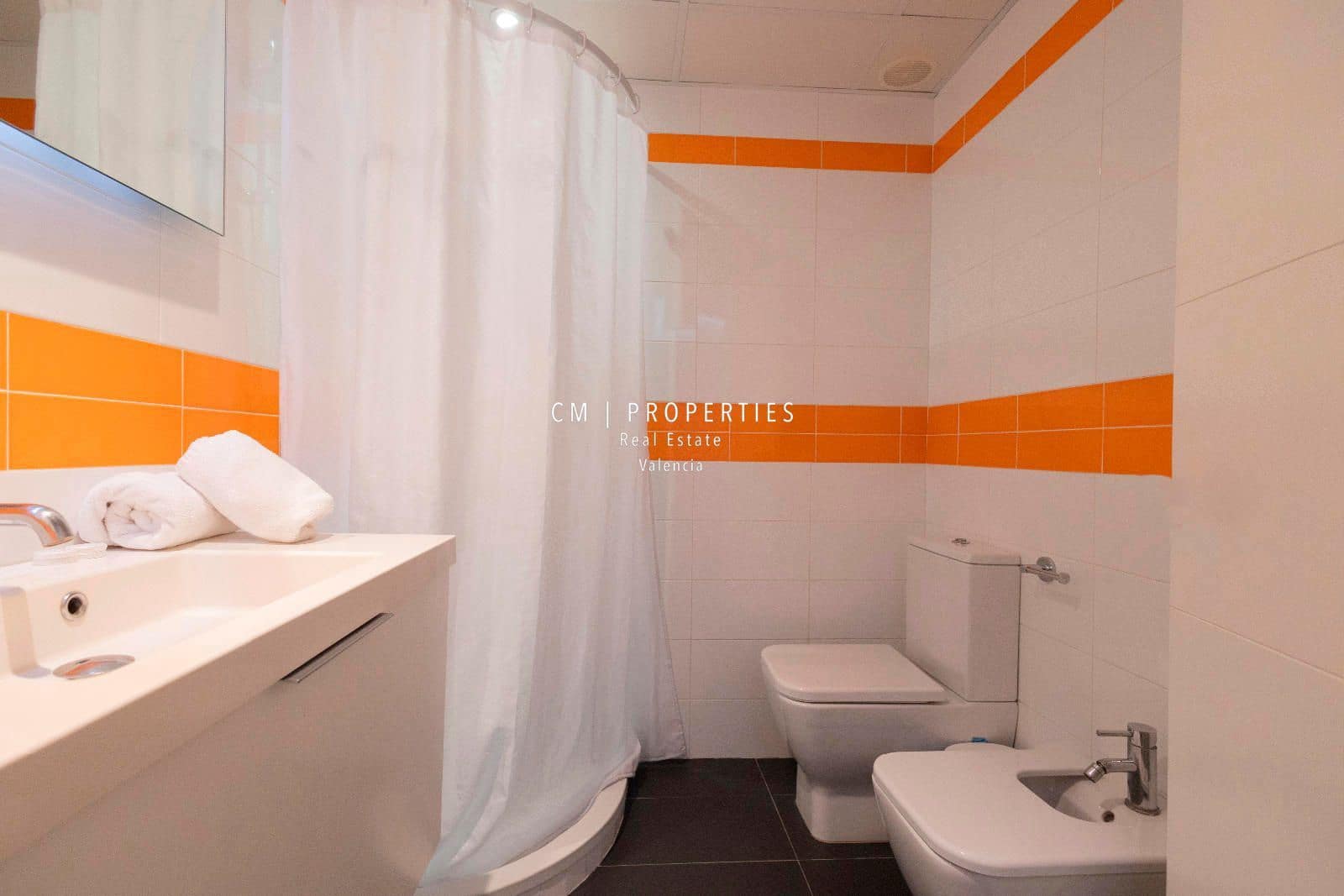 2 sypialnia Mieszkanie do wynajęcia w Miasto Walencja - 2 100 € (Ref: 8906546)