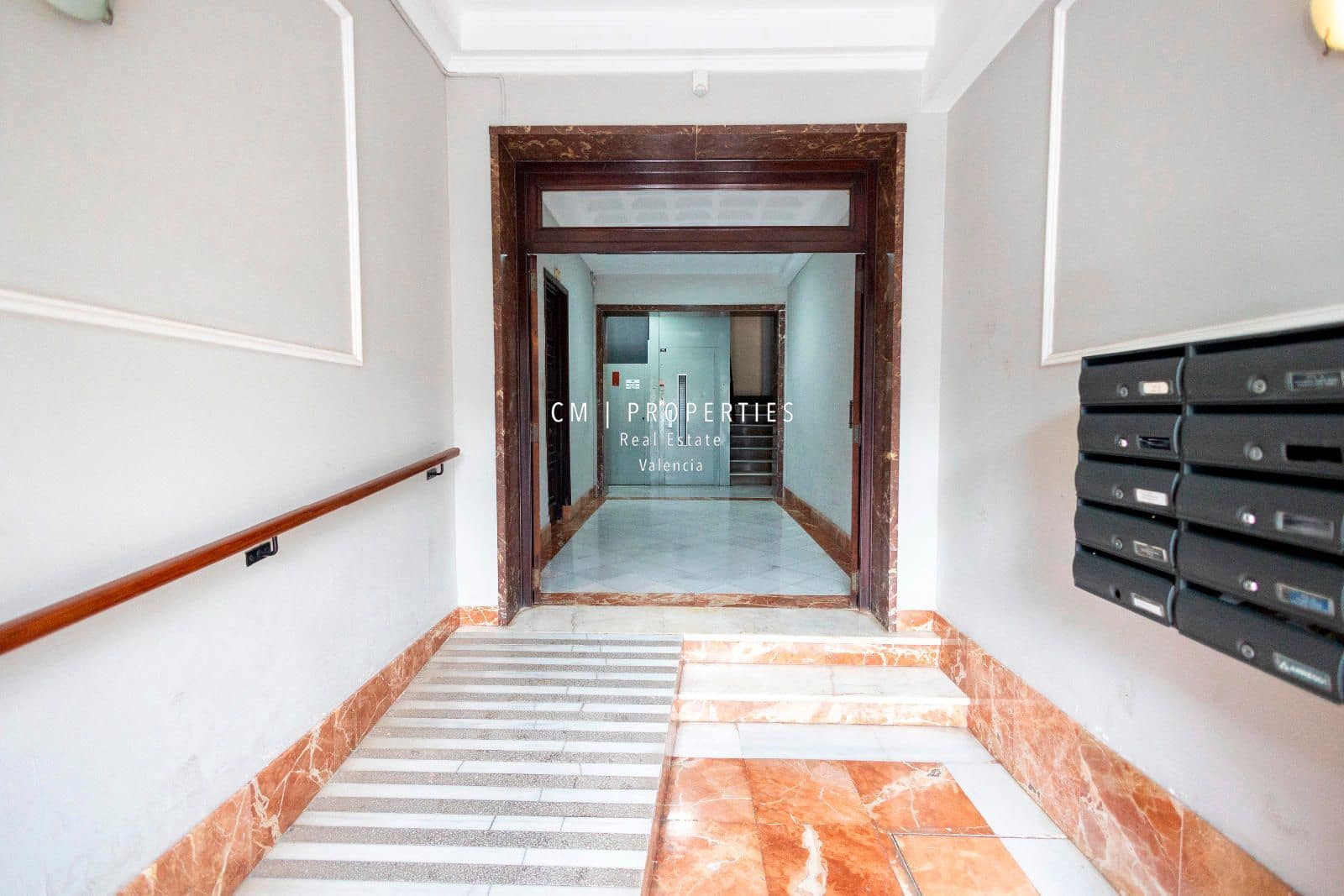 2 sypialnia Mieszkanie do wynajęcia w Miasto Walencja - 2 100 € (Ref: 8906546)