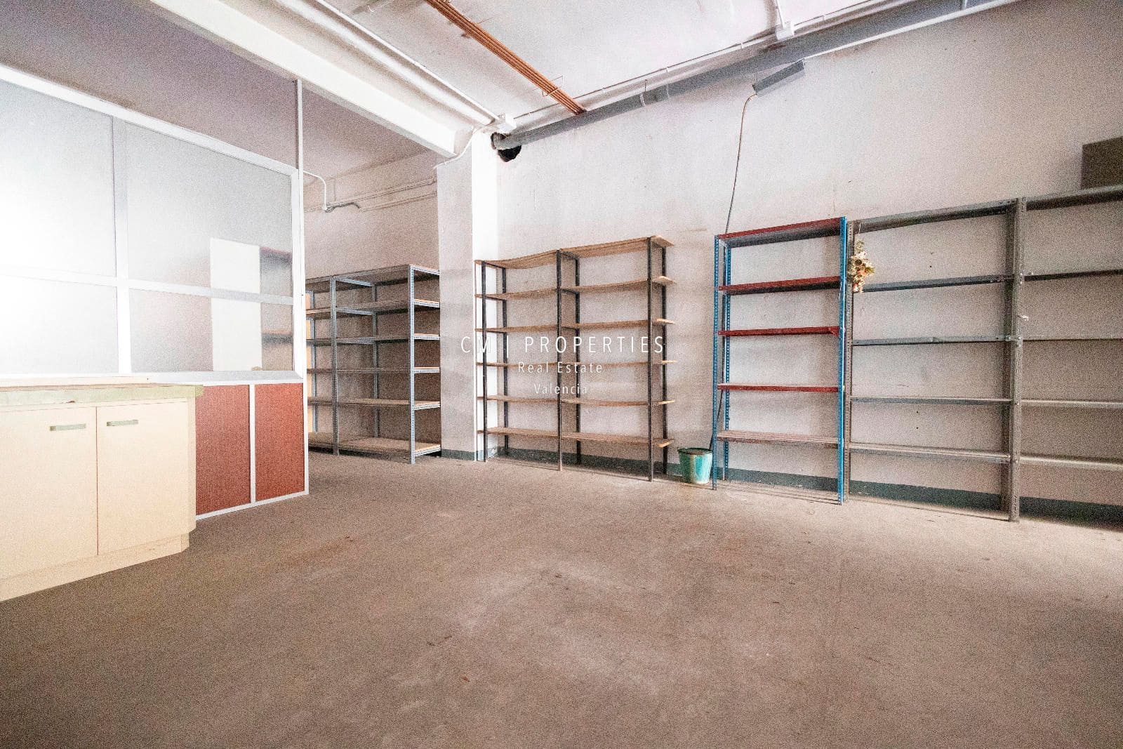 Kommersiell til salgs i Pucol - € 80 000 (Ref: 8907850)