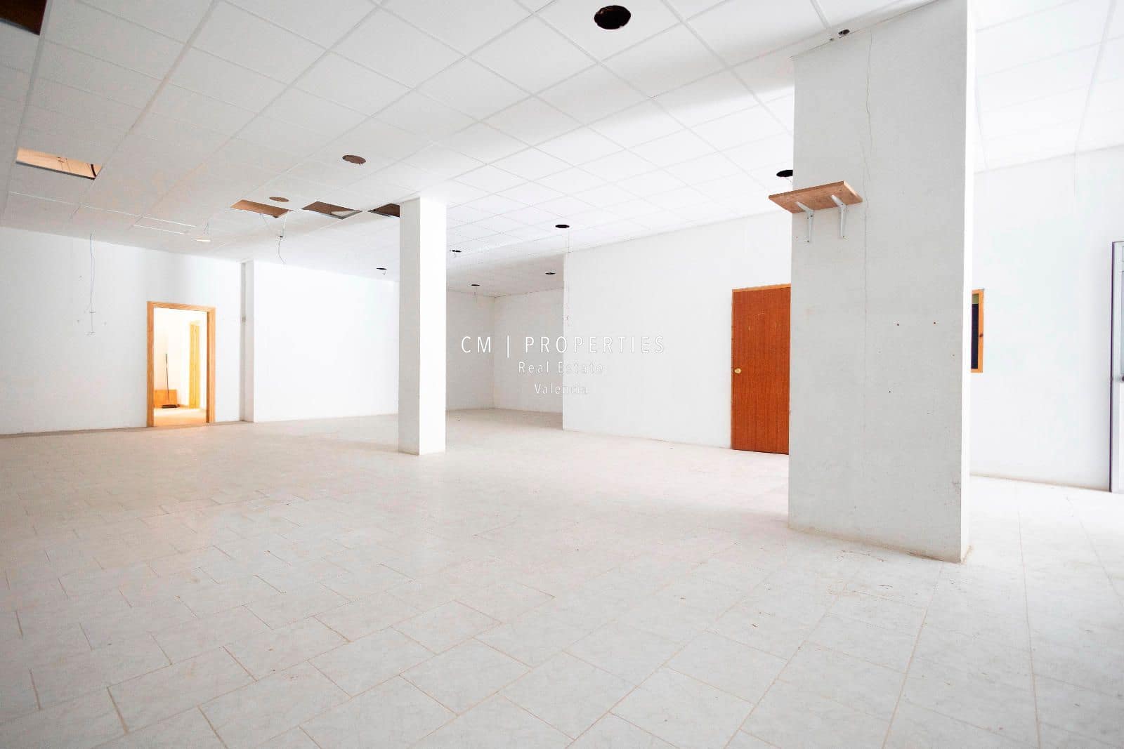 Kommersiell til salgs i Pucol - € 170 000 (Ref: 8907851)