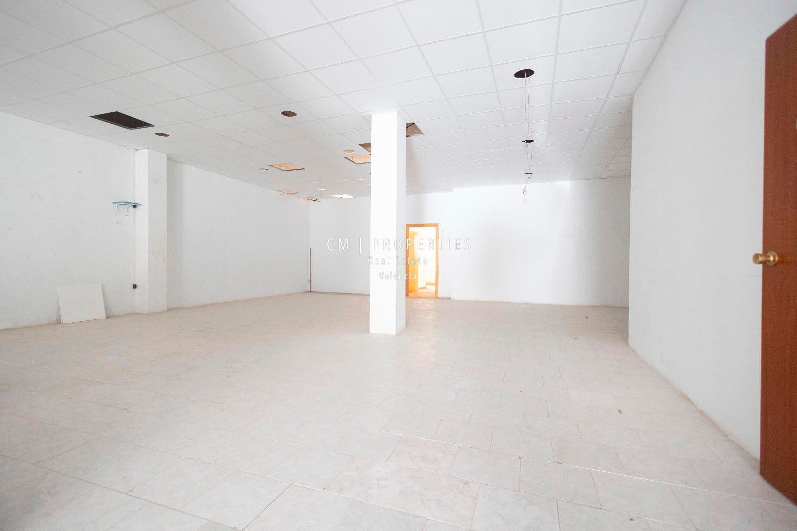 Kommersiell til salgs i Pucol - € 170 000 (Ref: 8907851)