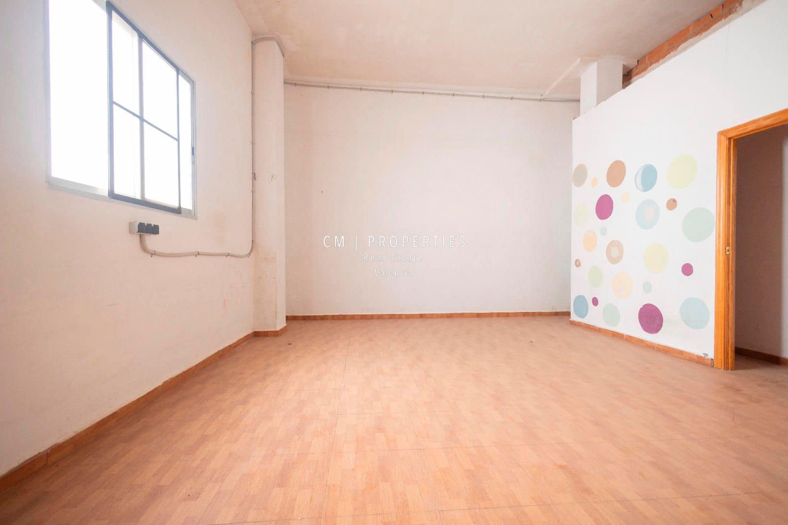 Kommersiell til salgs i Pucol - € 170 000 (Ref: 8907851)