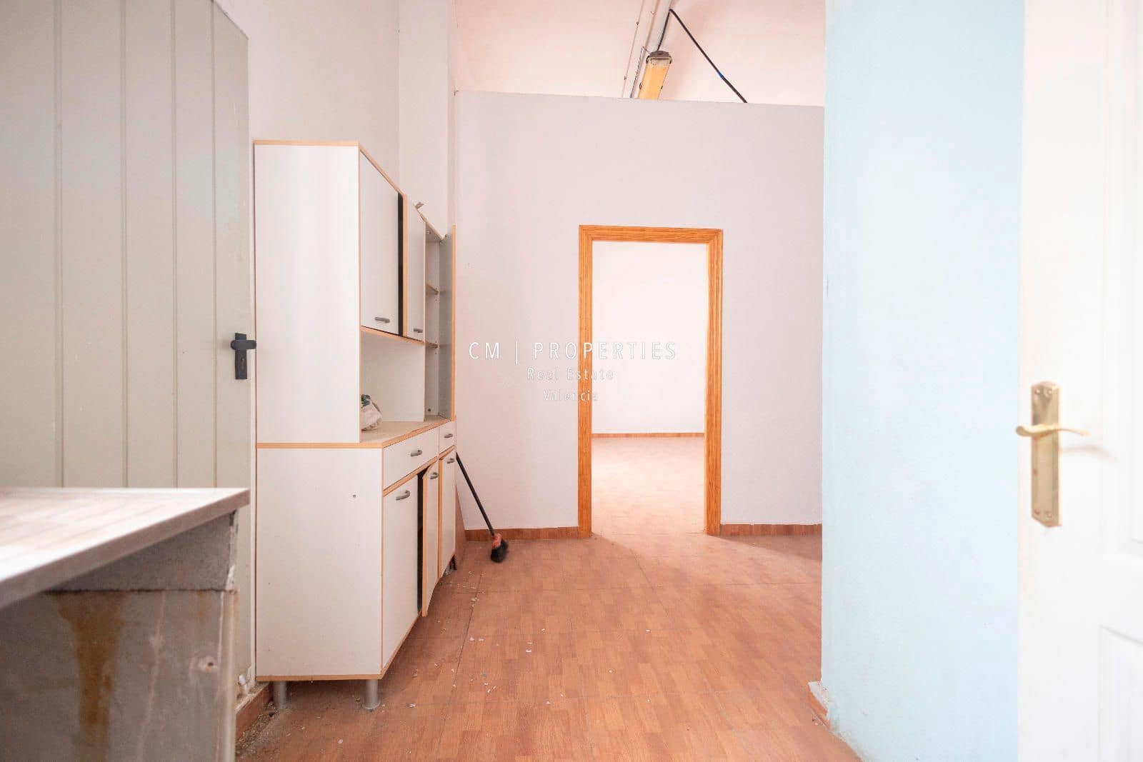 Kommersiell til salgs i Pucol - € 170 000 (Ref: 8907851)