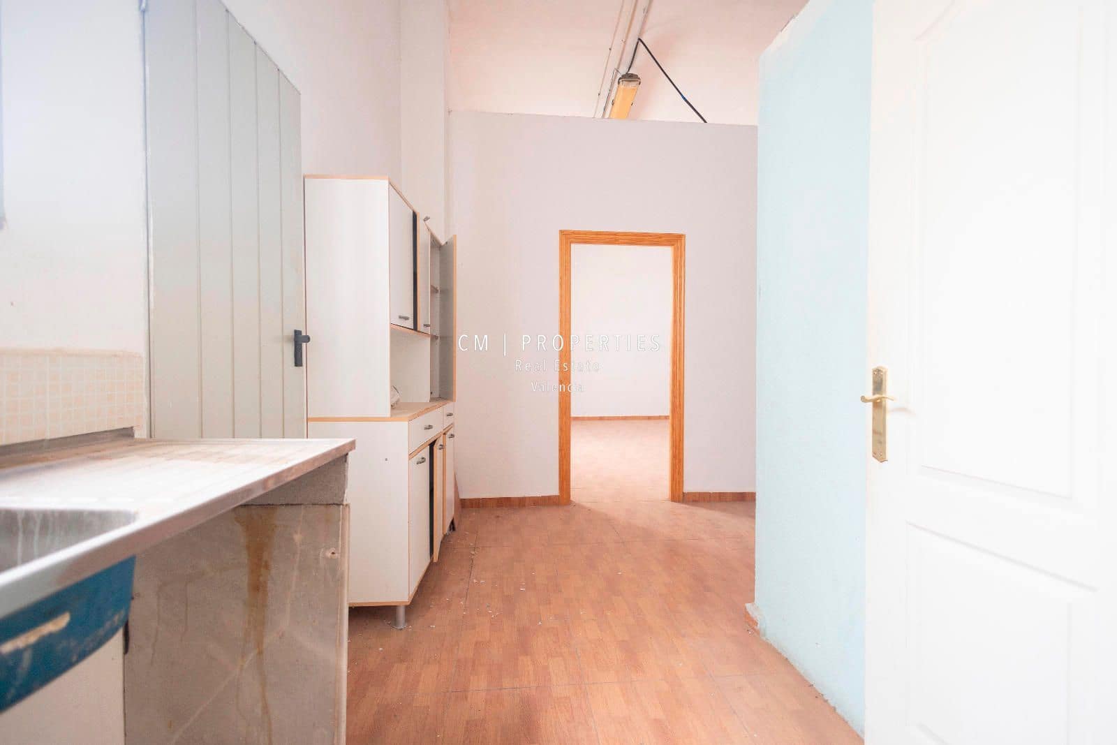 Kommersiell til salgs i Pucol - € 170 000 (Ref: 8907851)