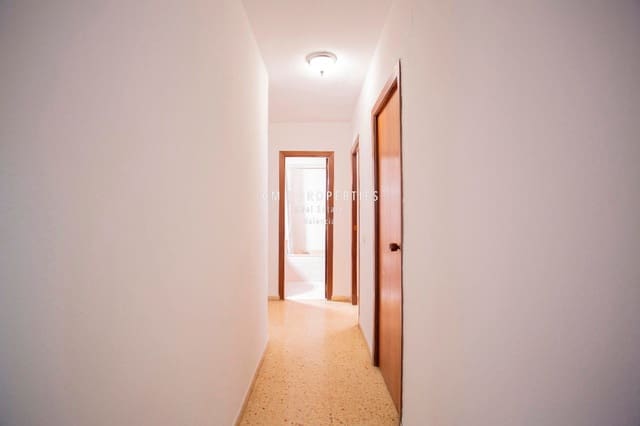 3 soveværelse Lejlighed til leje i Quatre Carreres, Valencia by - € 1.500 (Ref: 8909760)