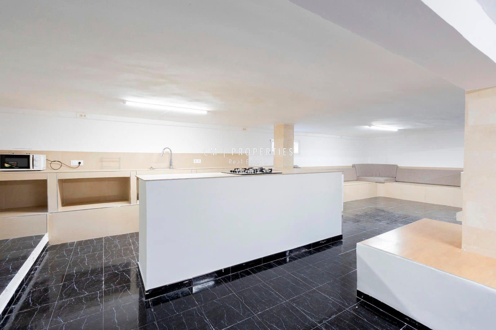 7 bedroom Villa for sale in L'Eliana with pool garage - € 1,600,000 (Ref: 8912185)