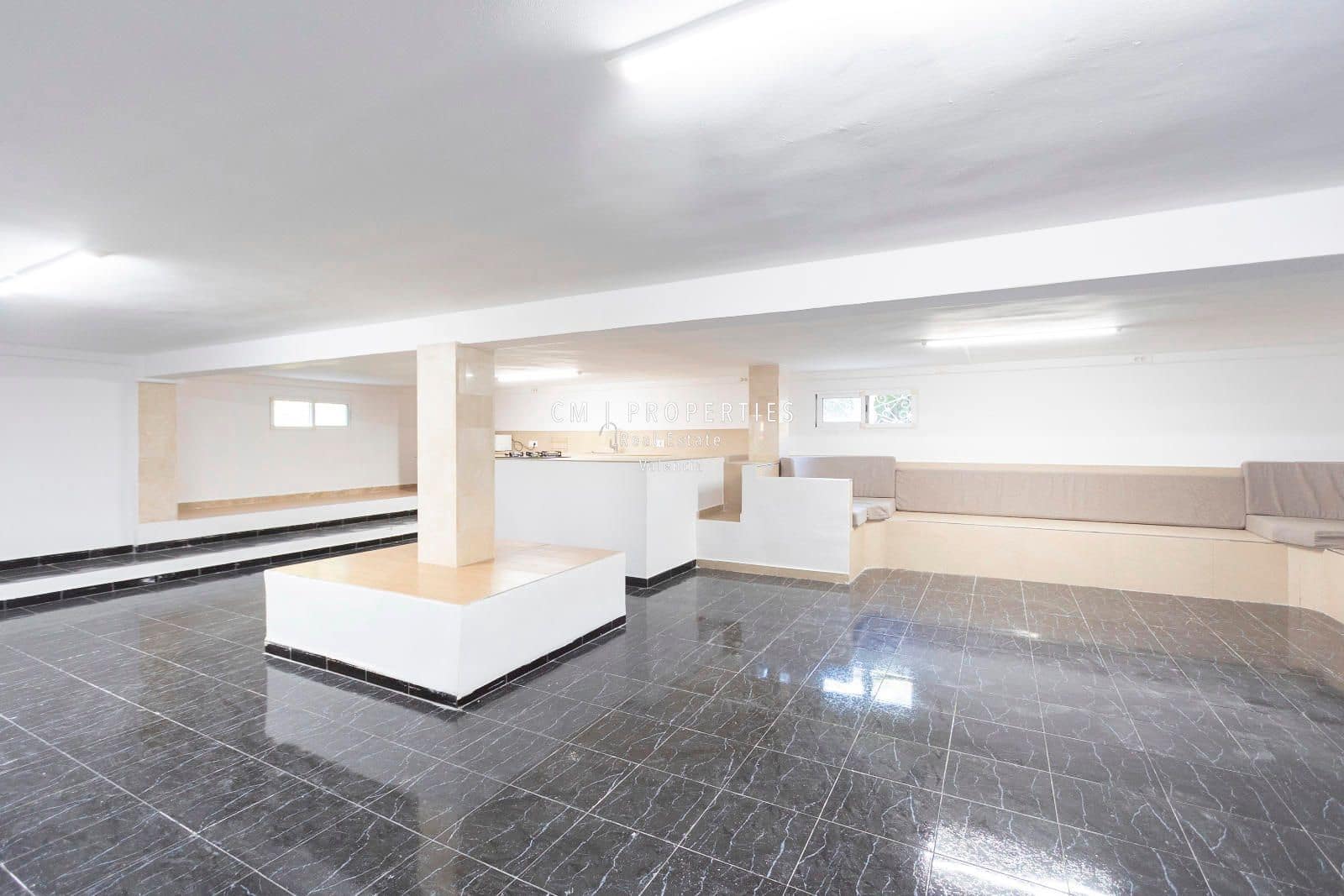 7 bedroom Villa for sale in L'Eliana with pool garage - € 1,600,000 (Ref: 8912185)