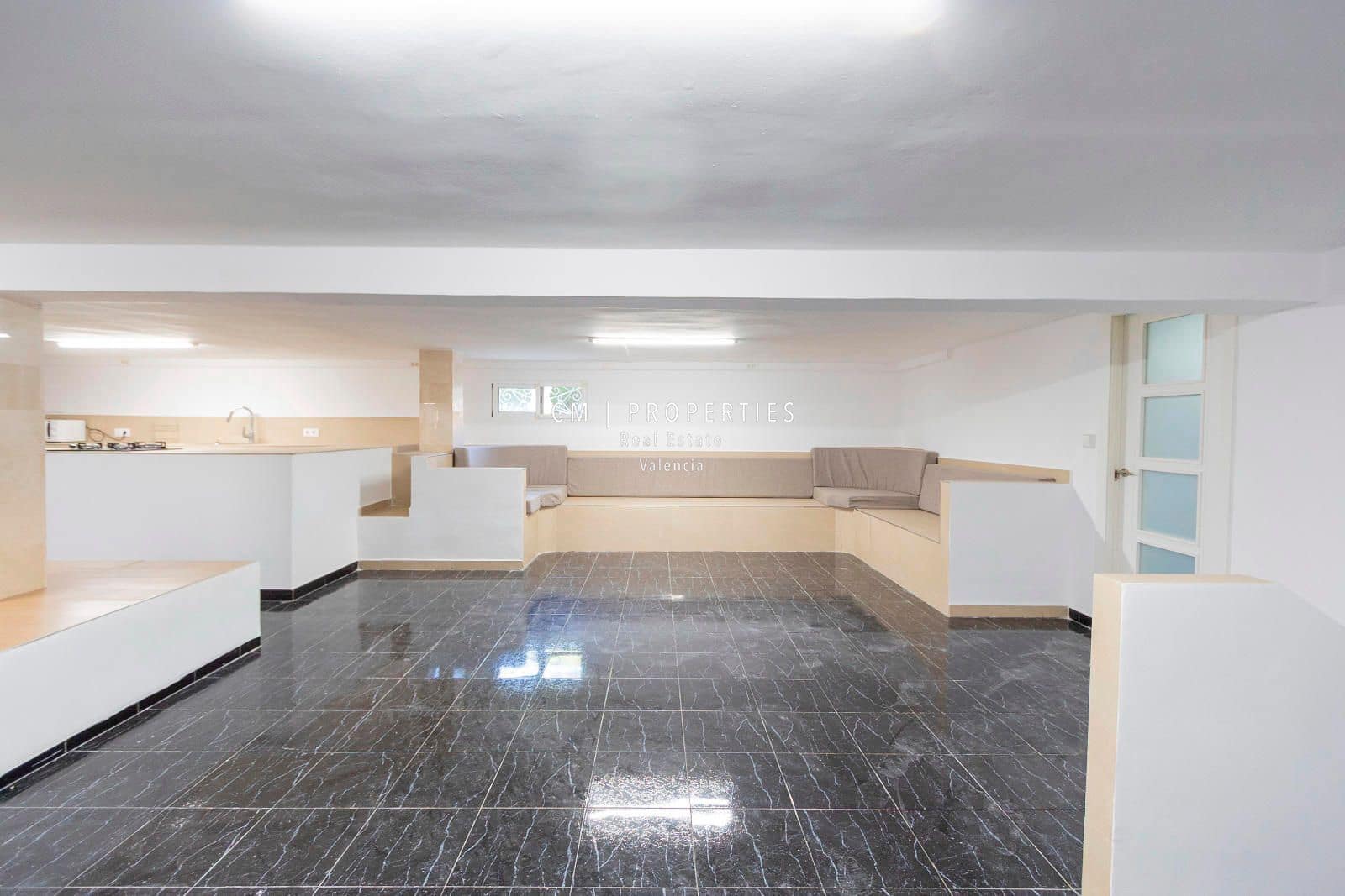 7 bedroom Villa for sale in L'Eliana with pool garage - € 1,600,000 (Ref: 8912185)