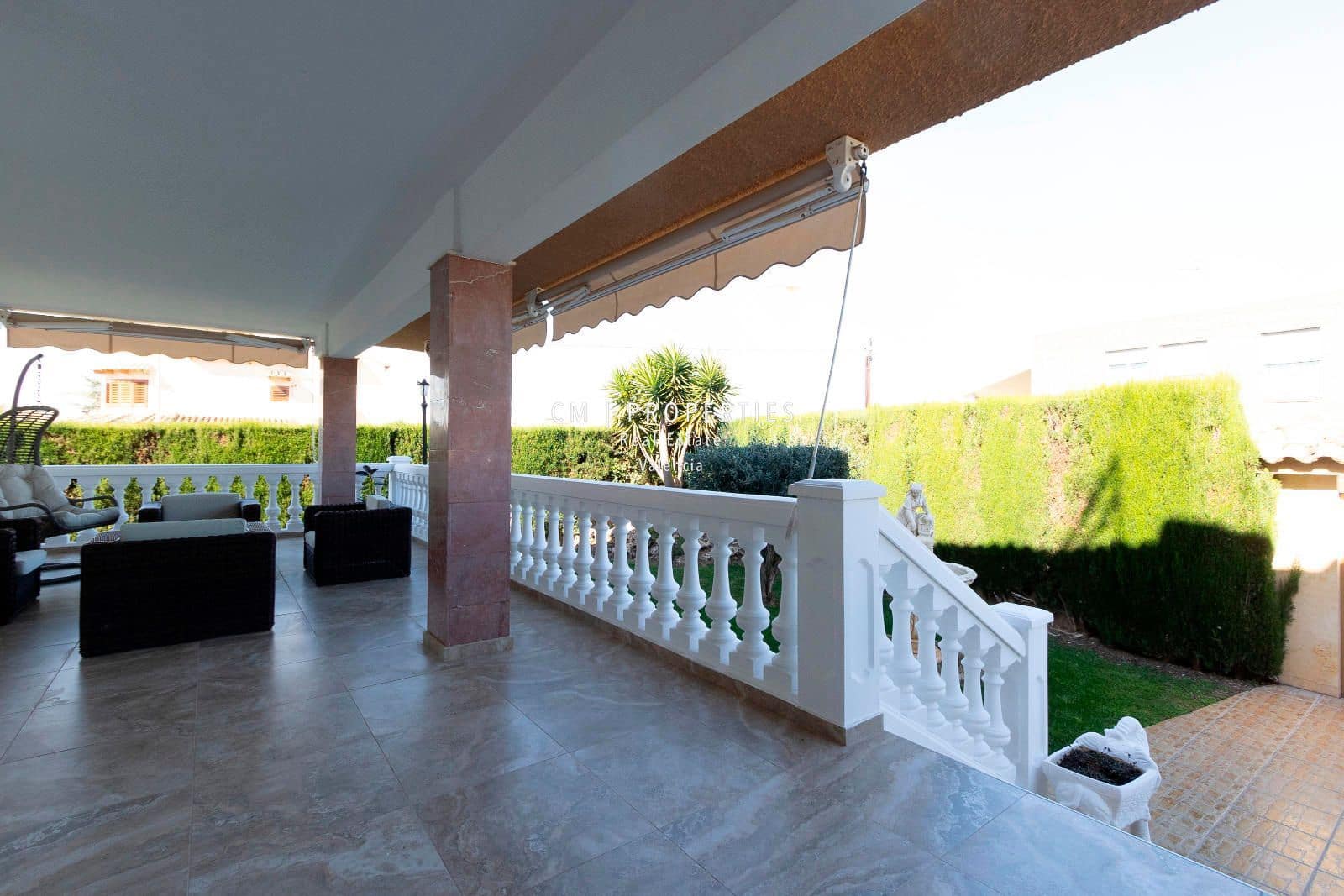 7 bedroom Villa for sale in L'Eliana with pool garage - € 1,600,000 (Ref: 8912185)