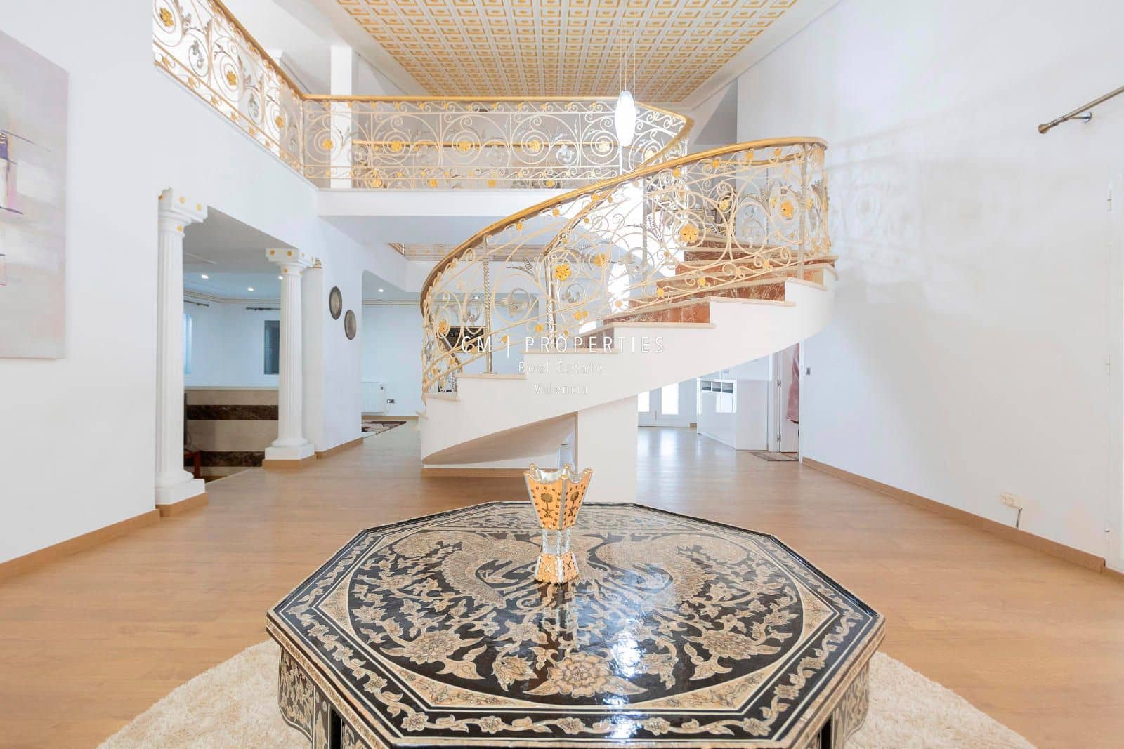 7 bedroom Villa for sale in L'Eliana with pool garage - € 1,600,000 (Ref: 8912185)