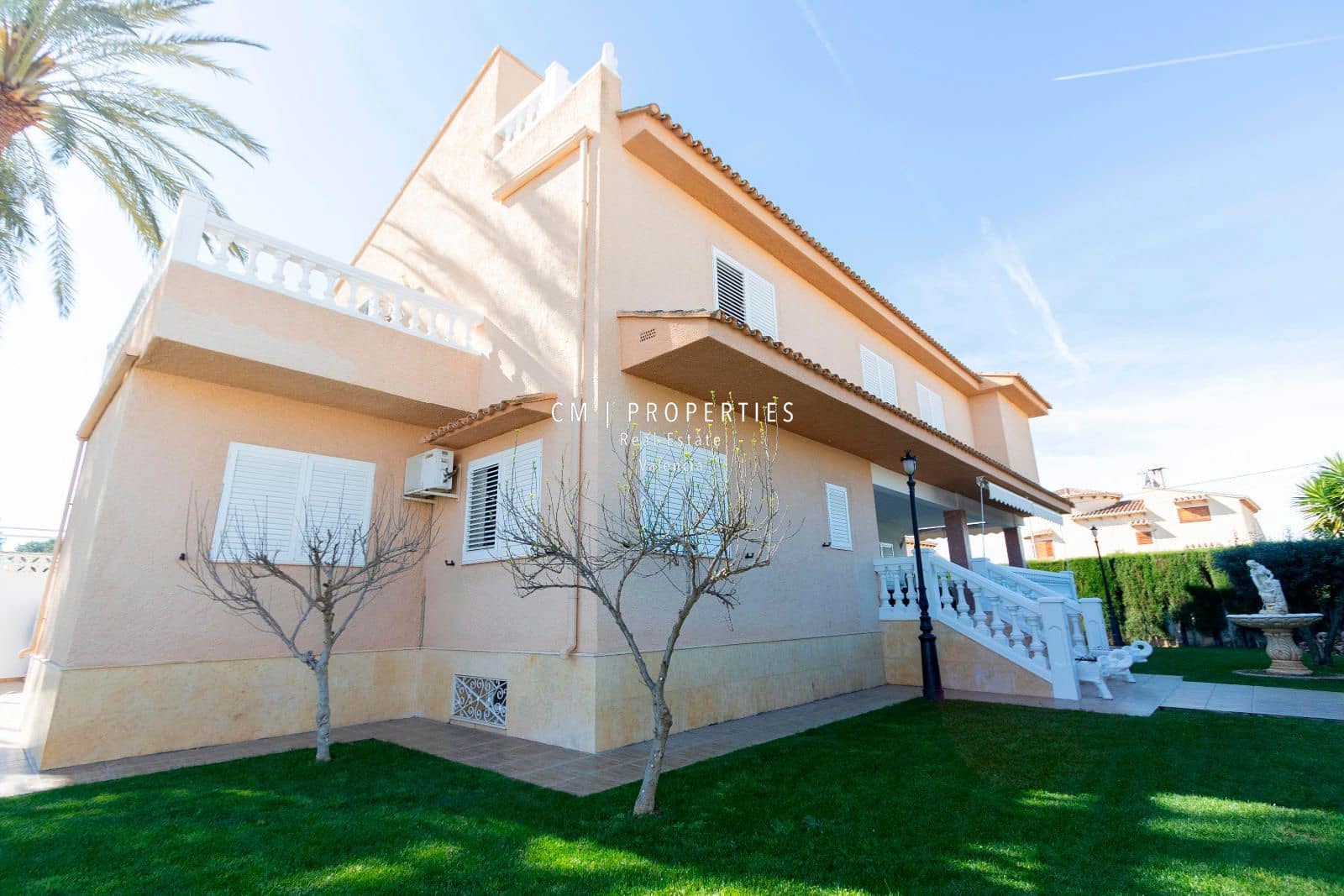 7 bedroom Villa for sale in L'Eliana with pool garage - € 1,600,000 (Ref: 8912185)