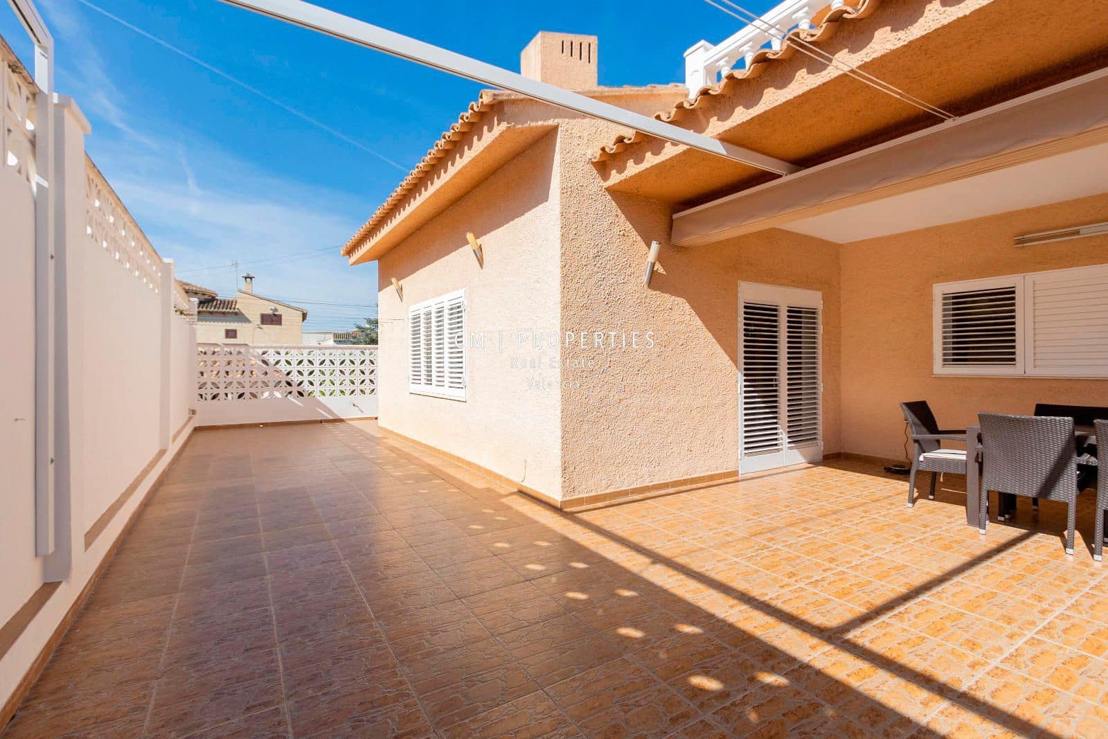 7 bedroom Villa for sale in L'Eliana with pool garage - € 1,600,000 (Ref: 8912185)