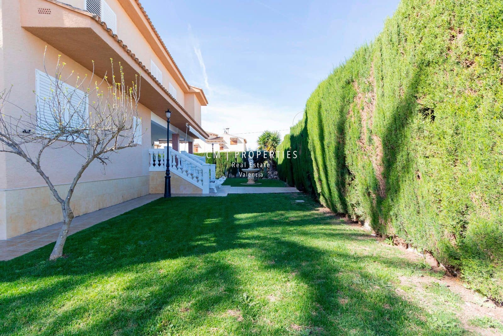 7 bedroom Villa for sale in L'Eliana with pool garage - € 1,600,000 (Ref: 8912185)