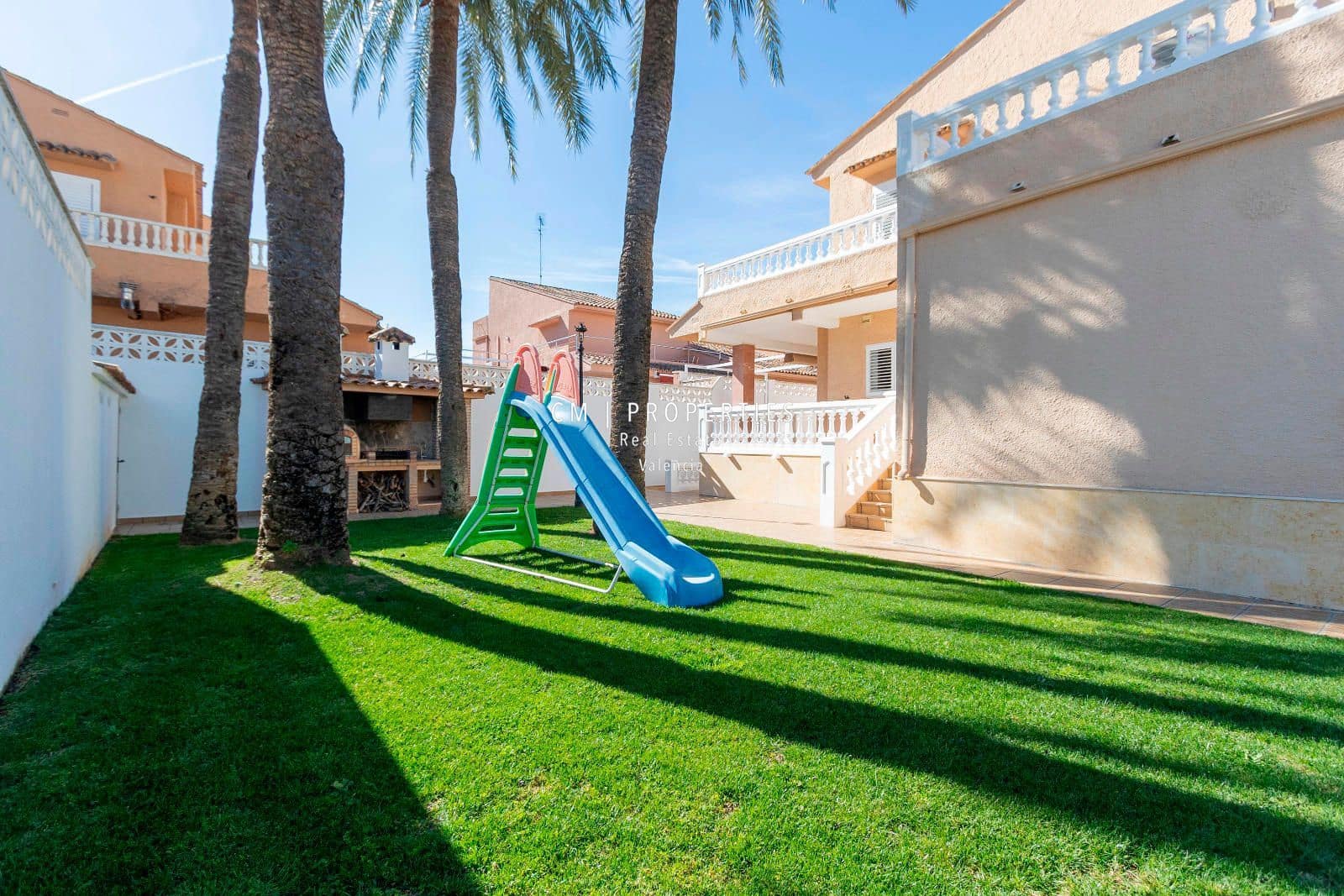 7 bedroom Villa for sale in L'Eliana with pool garage - € 1,600,000 (Ref: 8912185)