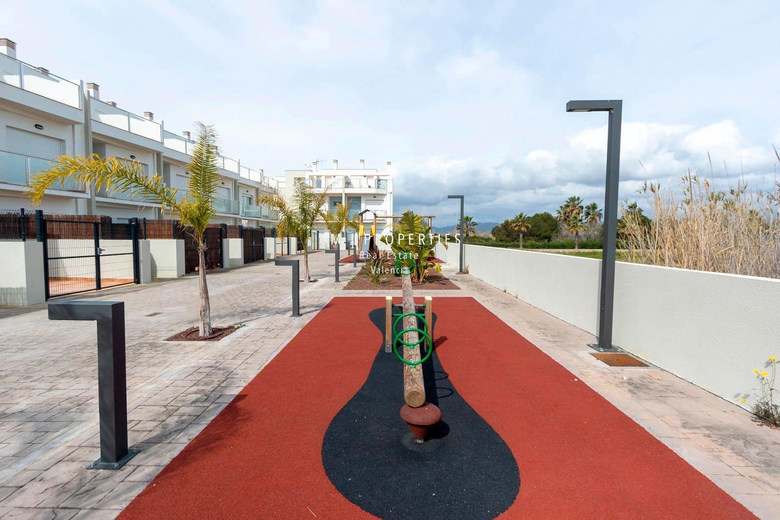 4 slaapkamer Huis te huur in Almenara met zwembad garage - € 1.500 (Ref: 8916883)