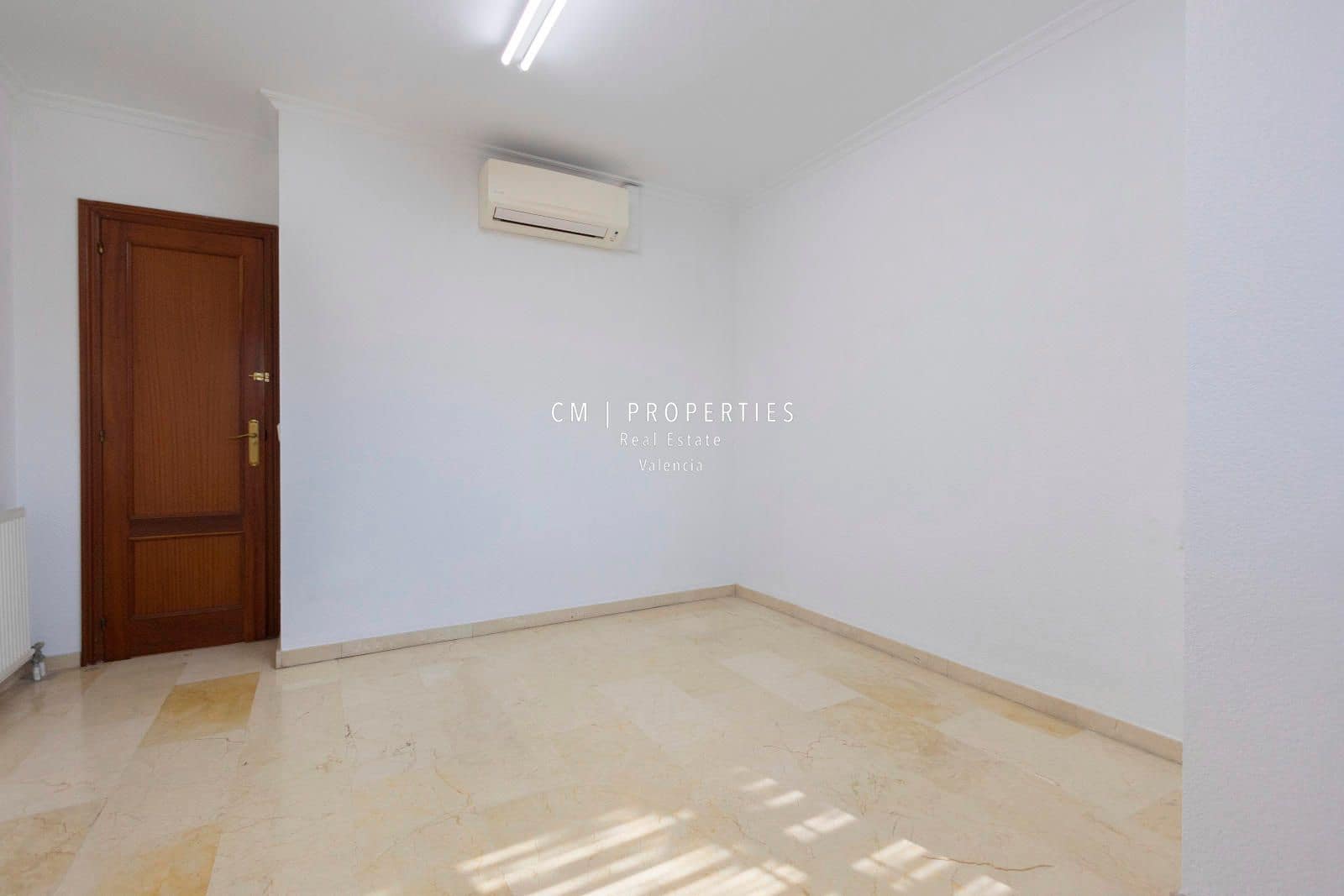 2 slaapkamer Flat te huur in Valencia stad met garage - € 1.500 (Ref: 8920229)