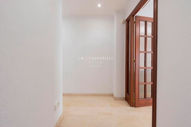 2 slaapkamer Flat te huur in L'Eixample, Valencia stad met garage - € 1.500 (Ref: 8920229)