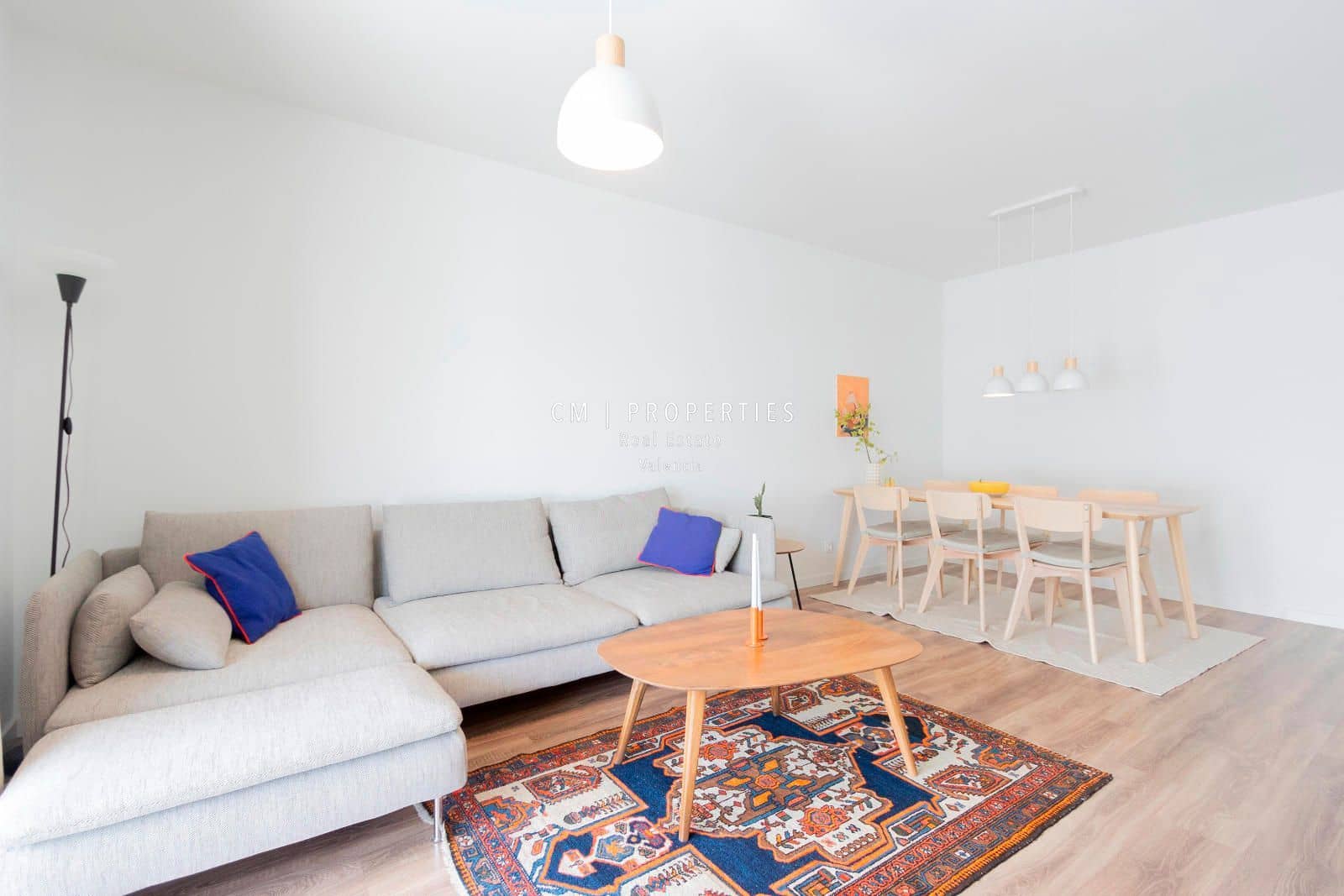 3 bedroom Flat for rent in La Pobla de Vallbona with pool garage - € 1,500 (Ref: 8925255)