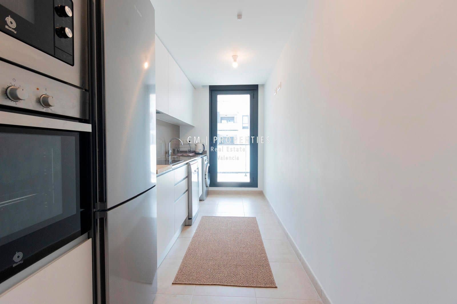 3 bedroom Flat for rent in La Pobla de Vallbona with pool garage - € 1,500 (Ref: 8925255)