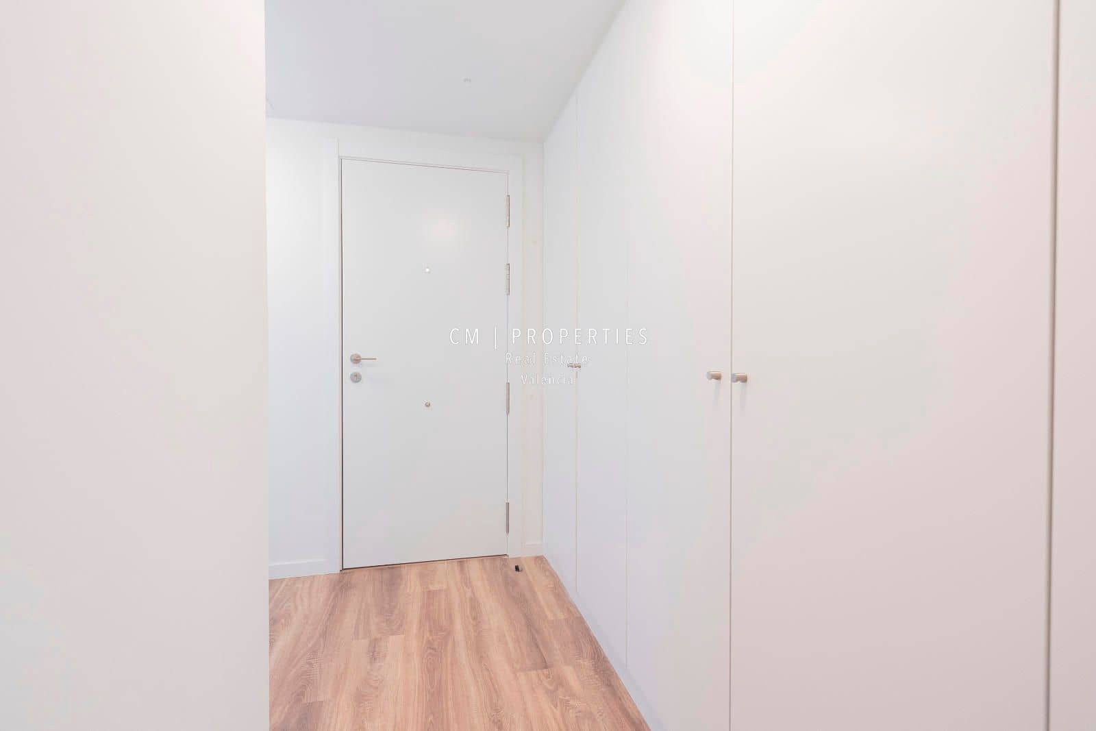 3 bedroom Flat for rent in La Pobla de Vallbona with pool garage - € 1,500 (Ref: 8925255)