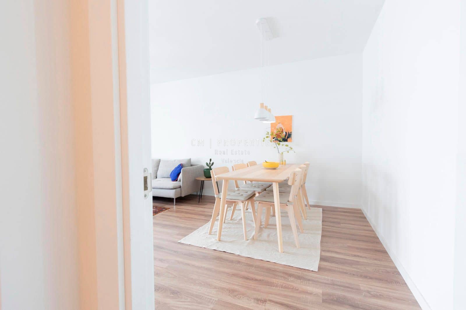 3 bedroom Flat for rent in La Pobla de Vallbona with pool garage - € 1,500 (Ref: 8925255)