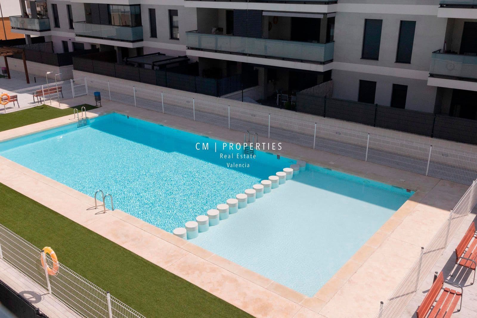 3 bedroom Flat for rent in La Pobla de Vallbona with pool garage - € 1,500 (Ref: 8925255)