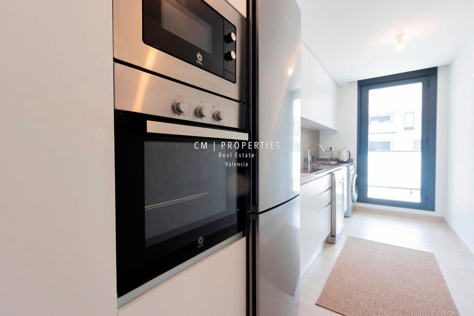 3 bedroom Flat for rent in La Pobla de Vallbona with pool garage - € 1,500 (Ref: 8925255)