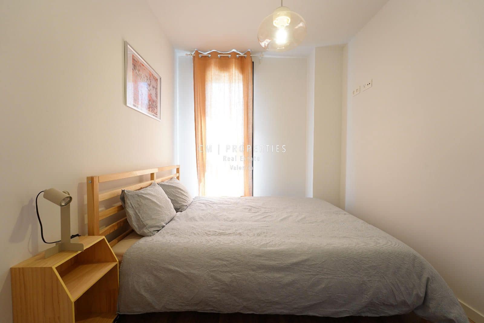 3 bedroom Flat for rent in La Pobla de Vallbona with pool garage - € 1,500 (Ref: 8925255)