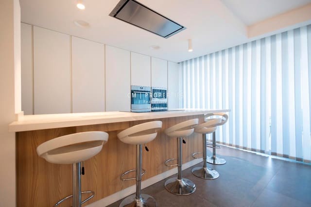 4 slaapkamer Villa te koop in Canet d'En Berenguer met zwembad garage - € 771.000 (Ref: 8935834)