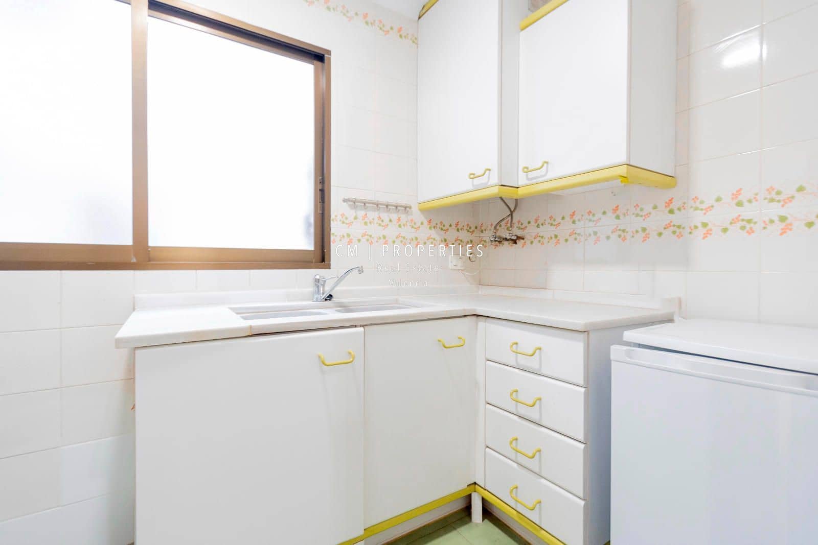 Office for rent in Valencia city with garage - € 1,500 (Ref: 8941984)