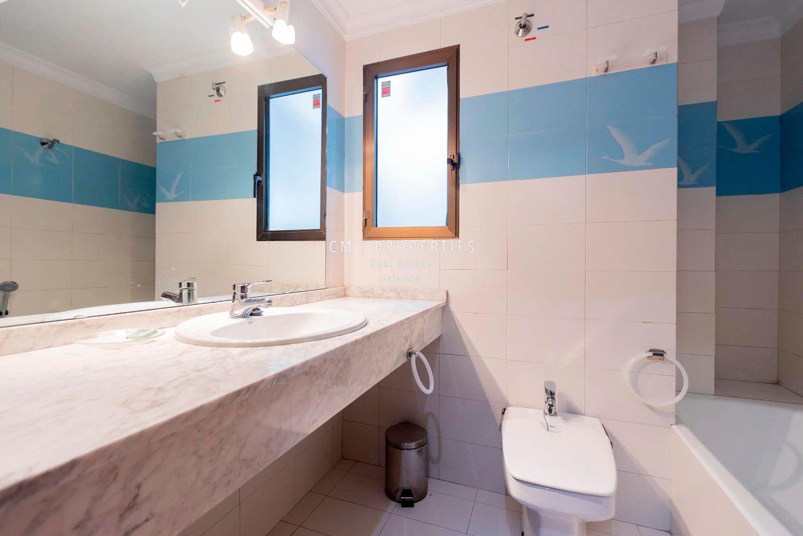 Office for rent in Valencia city with garage - € 1,500 (Ref: 8941984)